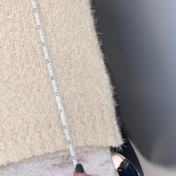 LC Lauren Conrad Beige Textured Knit Top - Picture 7 of 8